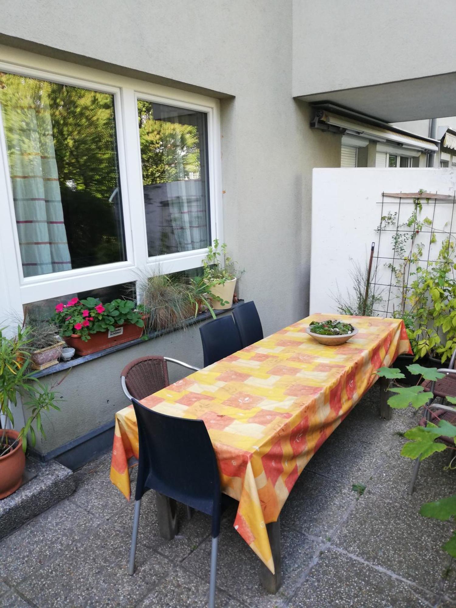 فيينا Room In Maisonette With Garden, Parking Place المظهر الخارجي الصورة